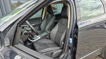 Volvo XC60 2.4D Kinetic Geartronic - ťažné - 9
