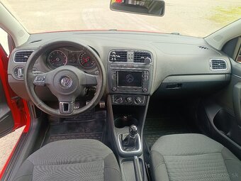 Predám VW polo 6R 2012 1.4 63kw - 9