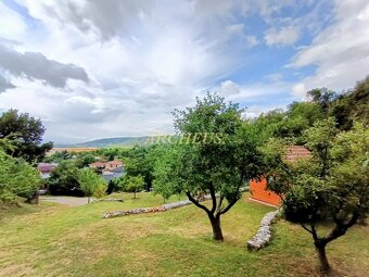 NA PREDAJ ZÁHRADKA, POZEMOK 605 M2, ZO POD ROVENCOM, NMnV - 9