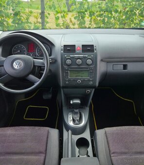 Volkswagen Touran 2.0 FSI 110KW/150 koní R.V.07/2006 - 9