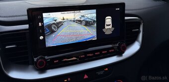 Kia XCeed 1.5 T-GDi Platinum / NOVÉ VOZIDLO / - 9