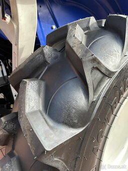 Predám malotraktor Tauros 4x4 40HP 4 valec motor - 9