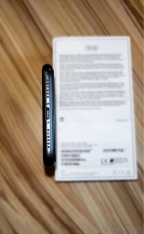 Predám Iphone 11 128gb - 9