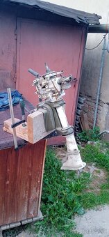 Predám 4 koňove lodné motory - 9