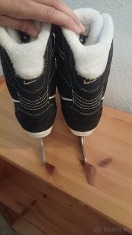 Damske ladove korcule NIKE velkost 42 - 9