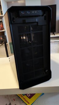 Phanteks Evolv mATX - 9