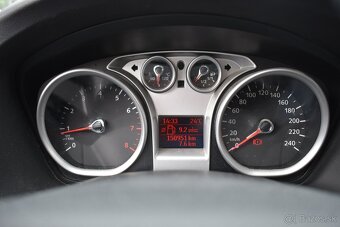Ford Focus 1.6 16V Duratec Classic X - 9