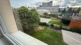 3 izbový byt v centre s parkovaním - 9