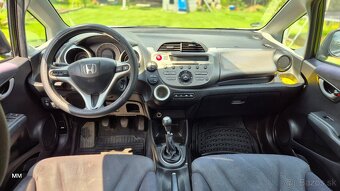Honda Jazz , nová TK + EK platná do mája 2027 - 9