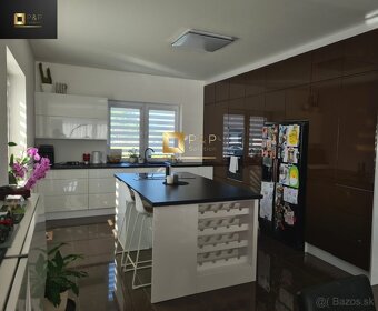 Na predaj 2 - dvoj podlažný rodinný dom - Chrastné - 9