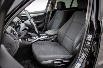 BMW X1 xDrive 18d A/T. - 9