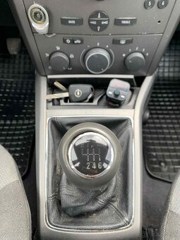 Opel Astra H 1.3CDTI 66kw - 9