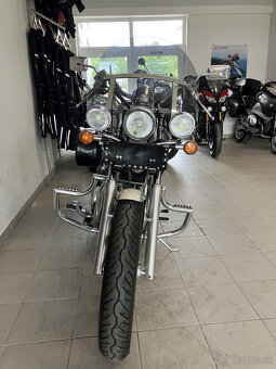 Suzuki Intruder 1400 - 9