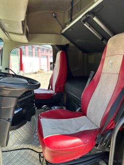 VOLVO 500 eev fh4 - 9