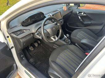 Peugeot 208 1.2i PureTech - 9