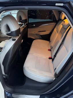 Citroën C4 1.6 HDi AUTOMAT - 9