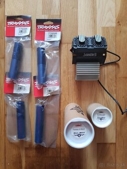 TRAXXAS AXIAL 4×4 diely - 9