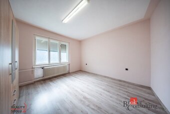 Na predaj rodinný dom so záhradou v obci Radzovce, okres Luč - 9