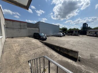 MULTIFUNKČNÝ OBJEKT V ŠAMORÍNE PRI ZJAZDE R7 - 9