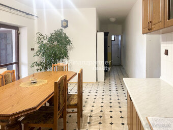 Rodinný dom s pozemkom 995 m², Vlčany, Šaľa - 9