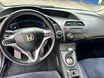 Honda Civic 1.8 V-tec, 103KW - 9