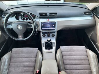 Volkswagen Passat B6 combi Highline 2,0TDI 103kw - 9