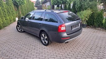 Škoda OCTAVIA Combi 2.0 TDI 4x4 scout - 9
