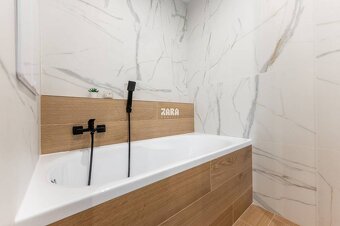 Nad Jazerom - 3 izb. byt ul. POLUDNÍKOVÁ, 71 m2 + loggia. No - 9