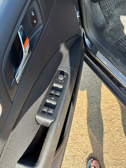 Škoda Superb Combi 2.0 TDI CR 140k Comfort - 9