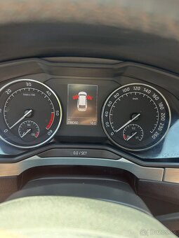 Skoda superb 3 combi 2.0tdi - 9