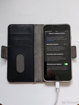 Iphone SE 2022 - 9