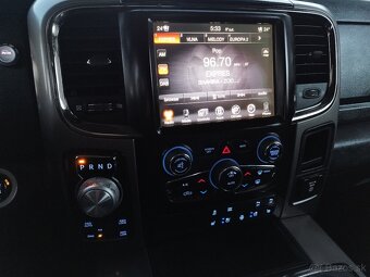 Dodge RAM 5.7 HEMI Sport - 9