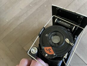 Starožitný fotoaparát - 9