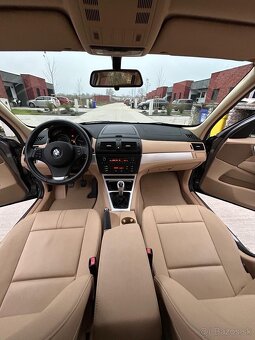 BMW X3 XDrive 18d - 9