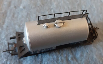 Vláčiky - 3x cisterna TT Zeuke - 9