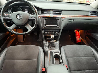 ŠKODA SUPERB COMBI 1,6 TDi 77kW 2013 - 9