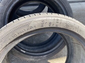 275 40 R20 255 40 R19 - 9