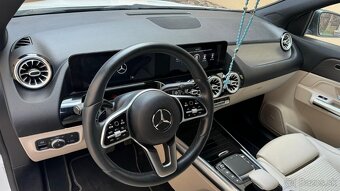 Mercedes-Benz GLA 200 D - 9