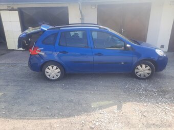 Predám Renault clio grandtour 1.5dci 2009 - 9