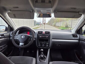 Predam Volkswagen Golf 1.9. TDI 77 Kw Rok 2009 - 9