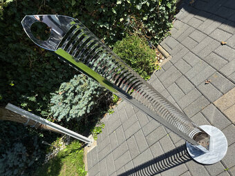 Vertikálny stojan pre 50 ks CD a DVD média - 9