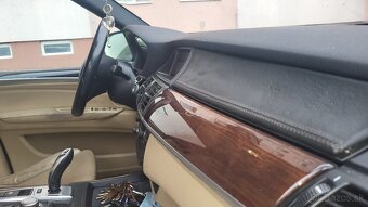 Predám BMW X5 E70 4,8i M-Packet - 9