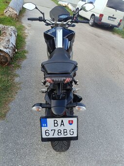 Yamaha MT 09 - 9