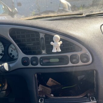 Rozpredám Ford Fiesta 2001 - 9