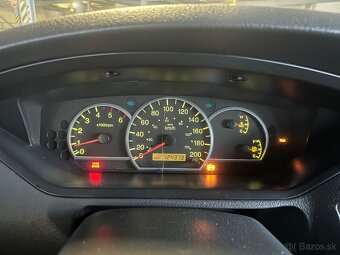 KIA Carens 2004 2.0 CRDi 82kW 124500km 5st. Manuál - 9