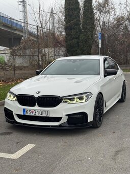 BMW 530xD G30 TOP STAV TOP VÝBAVA - 9