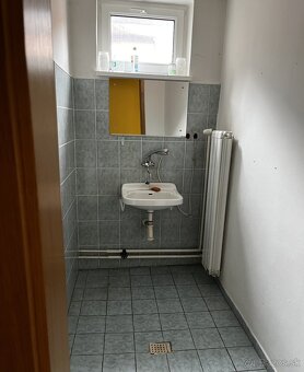 Obchodné priestory na ulici Podhora - 9