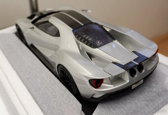 Ford GT 2015 Silver TSM 1:18 - 9