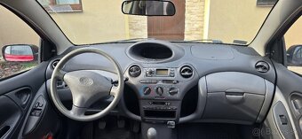 Toyota Yaris 2001 - 9