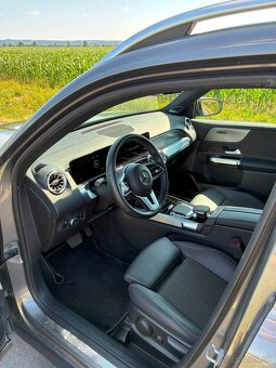 Mercedes GLB - 9